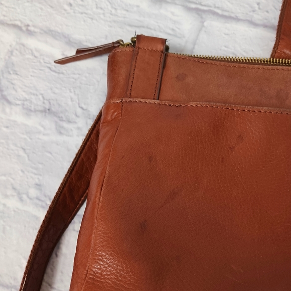 Margot cognac leather crossbody bag - Picture 14 of 15